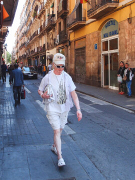Barcelona Street Photographyhandbag, Sagrada Família tshirt, white clothes