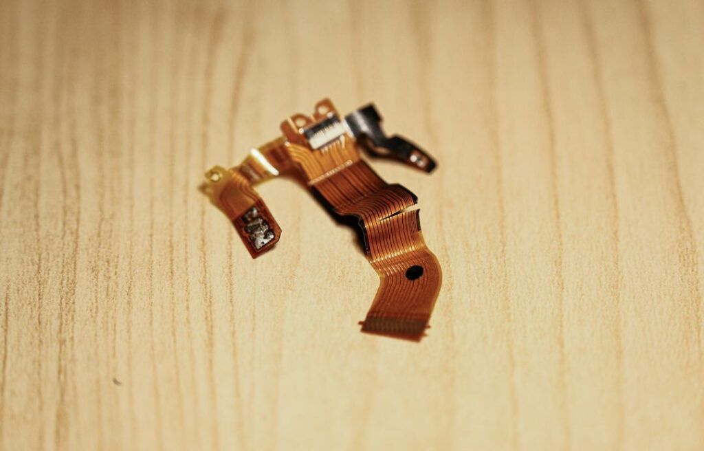 Broken Ricoh GR Shutte Flex Cable, Photo: Tommy Jing-Tao Lius.